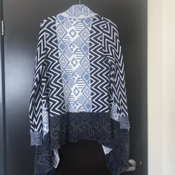 Faded glory blue cardigan/sweater size L - Picture 2 of 4